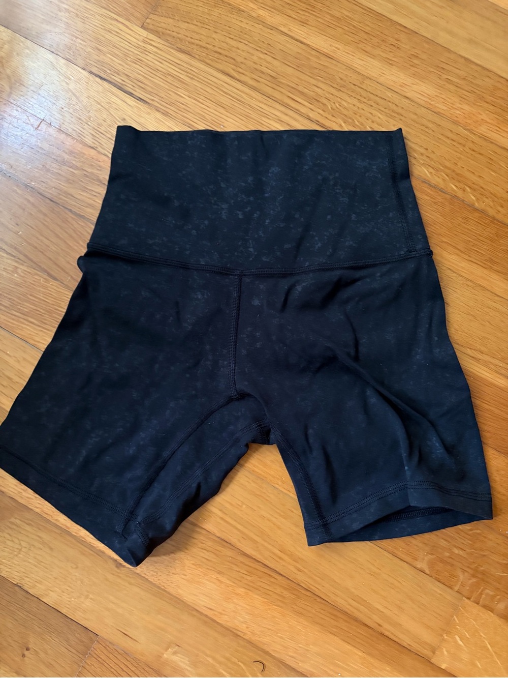 lululemon athletica Black High-Waist Performance Shorts with design